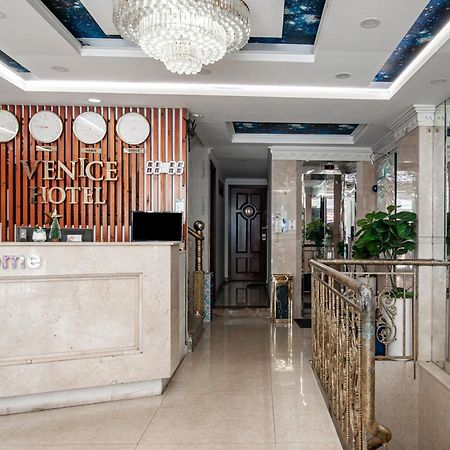 Venice Hotel Хошимин Екстериор снимка