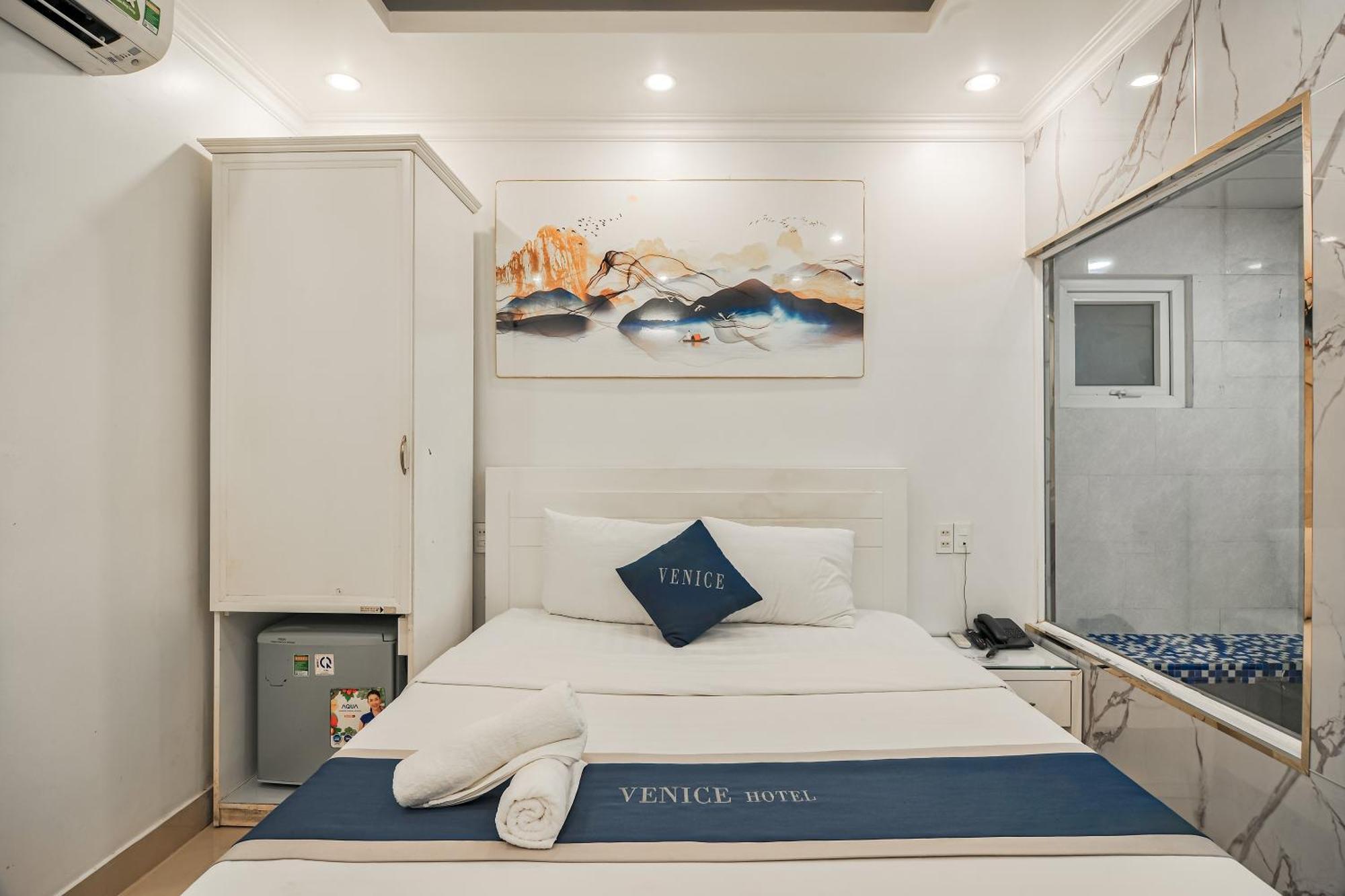 Venice Hotel Хошимин Екстериор снимка