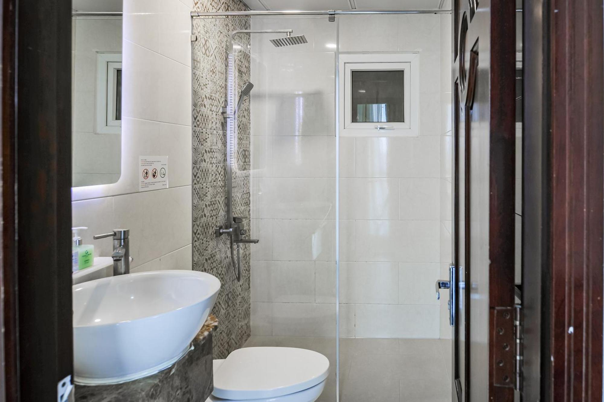 Venice Hotel Хошимин Екстериор снимка