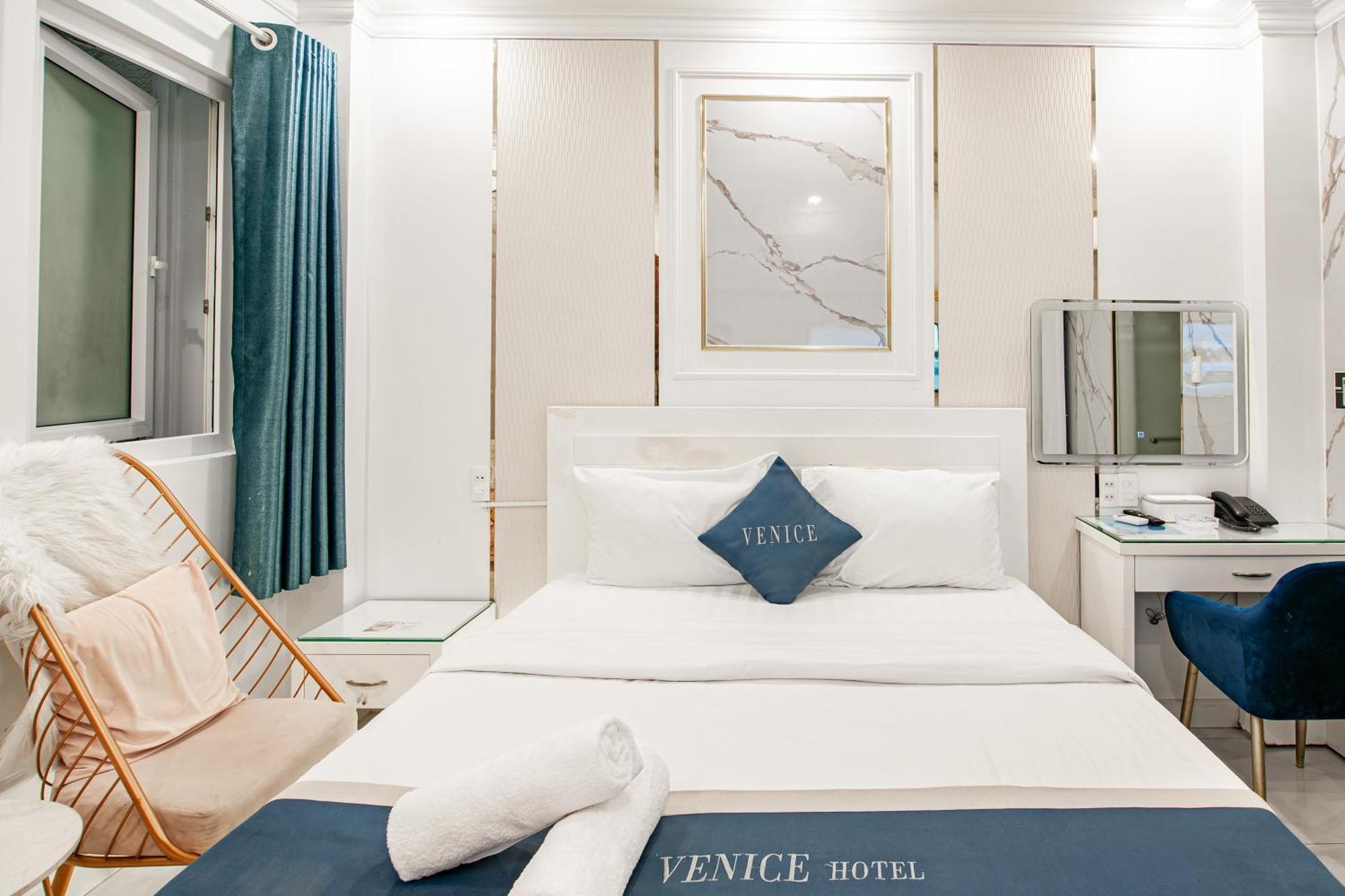 Venice Hotel Хошимин Екстериор снимка