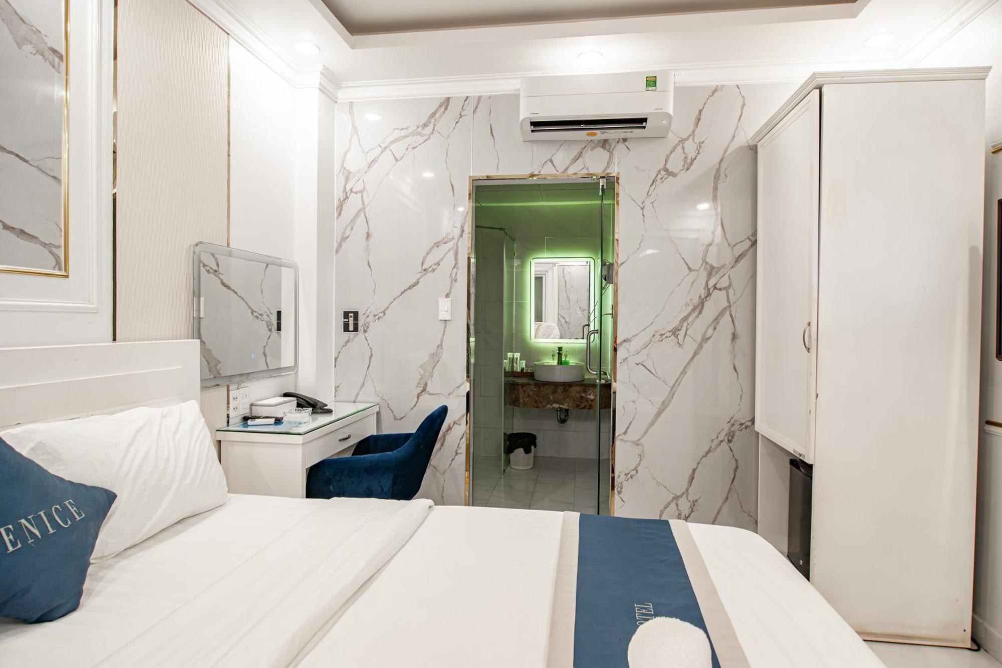 Venice Hotel Хошимин Екстериор снимка